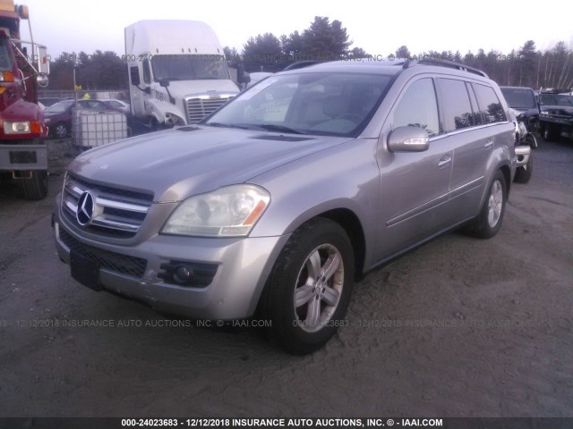 4JGBF71E57A102856 - 2007 MERCEDES-BENZ GL 450 4MATIC GRAY photo 2