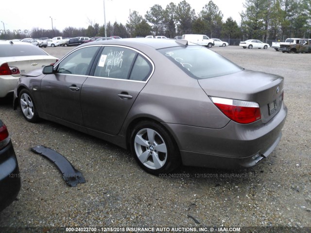 WBANF73577CU28836 - 2007 BMW 530 XI Pewter photo 3