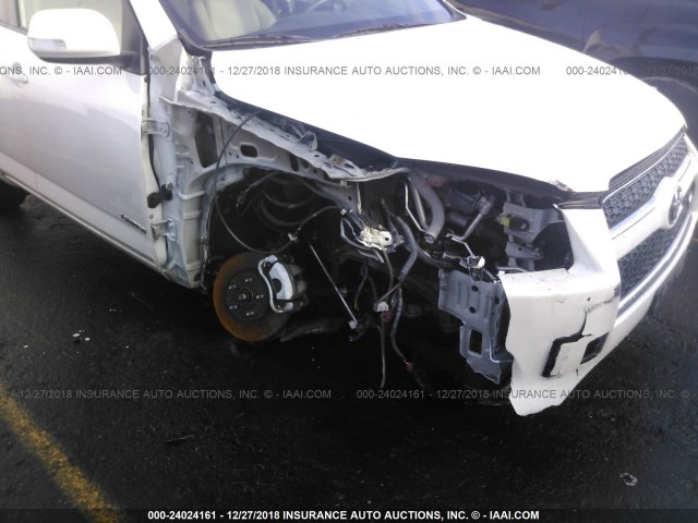 2T3DK4DVXCW088127 - 2012 TOYOTA RAV4 LIMITED WHITE photo 6