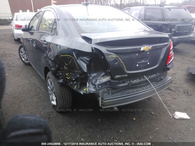 1G1JB5SG6H4149063 - 2017 CHEVROLET SONIC LS 灰色 照片 6