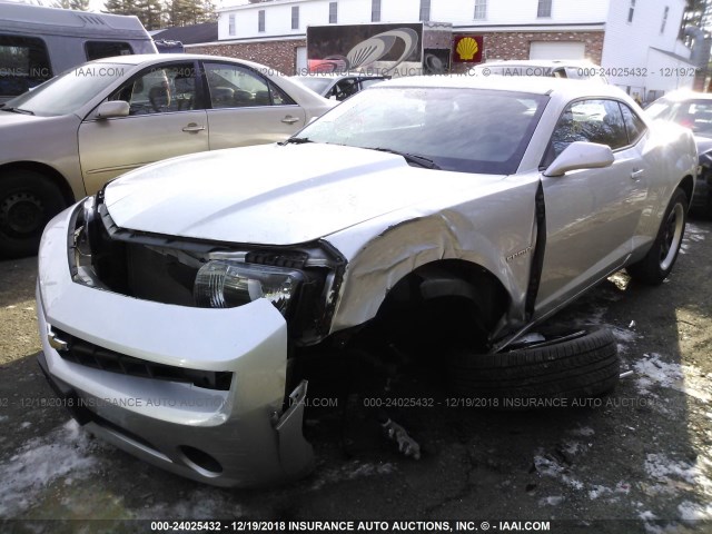 2G1FE1E36C9130971 - 2012 CHEVROLET CAMARO LS SILVER photo 6