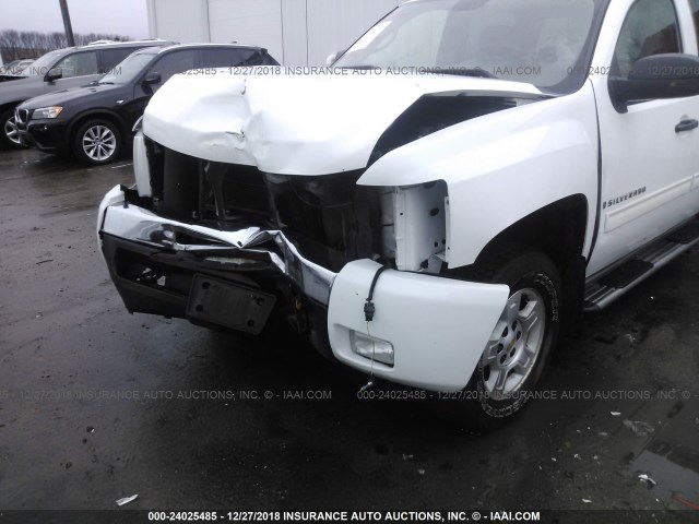 3GCEK23309G143699 - 2009 CHEVROLET SILVERADO K1500 LT WHITE photo 6