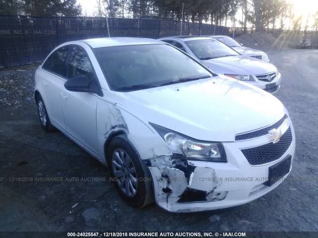 1G1PC5SH6B7268947 - 2011 CHEVROLET CRUZE LS WHITE photo 1