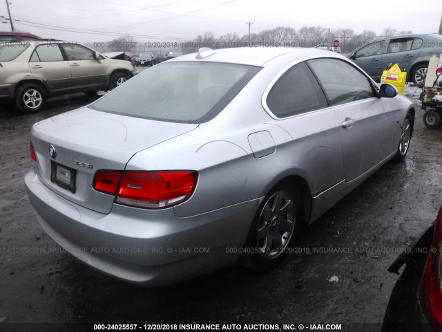 WBAWV13539P122216 - 2009 BMW 328 I SULEV SILVER photo 4