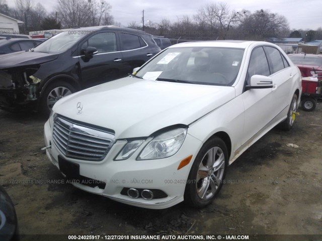 WDDHF8HB3AA097136 - 2010 MERCEDES-BENZ E 350 4MATIC WHITE photo 2