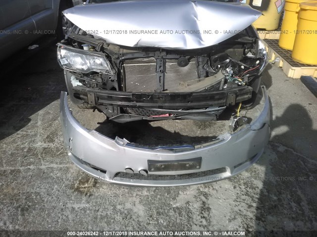 KNAFU4A22D5736594 - 2013 KIA FORTE EX SILVER photo 6