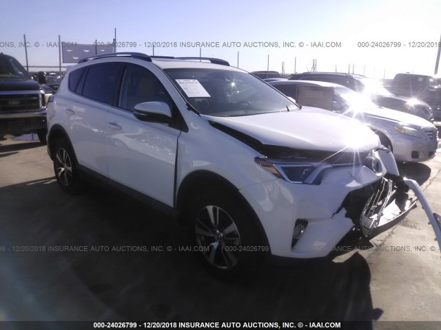 JTMWFREV8JJ155697 - 2018 TOYOTA RAV4 ADVENTURE/XLE 白色 照片 1