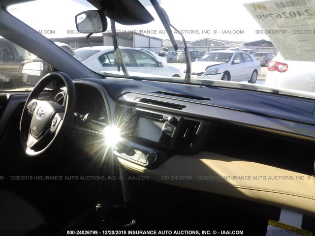 JTMWFREV8JJ155697 - 2018 TOYOTA RAV4 ADVENTURE/XLE 白色 照片 5