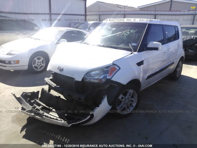 KNDJT2A26B7708044 - 2011 KIA SOUL +/!/SPORT WHITE photo 2