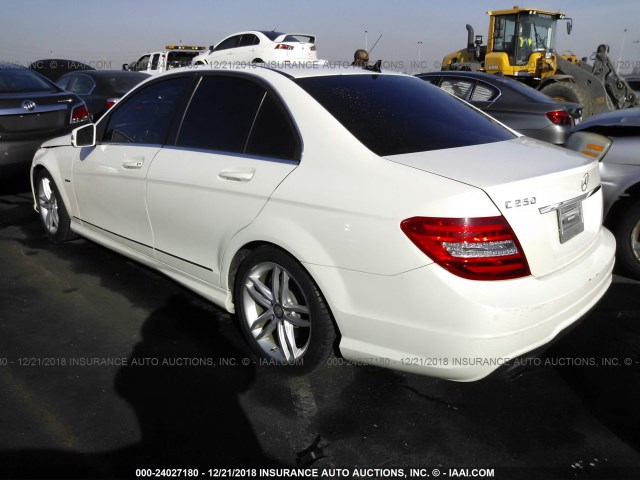 WDDGF4HB4CR214845 - 2012 MERCEDES-BENZ C 250 WHITE photo 3