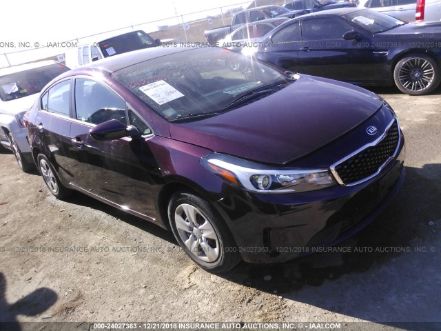 3KPFL4A76HE159628 - 2017 KIA FORTE LX/S MAROON photo 1