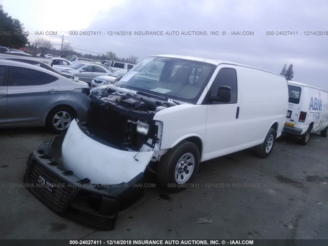 1GTS7AFX7E1117820 - 2014 GMC SAVANA G1500 WHITE photo 2