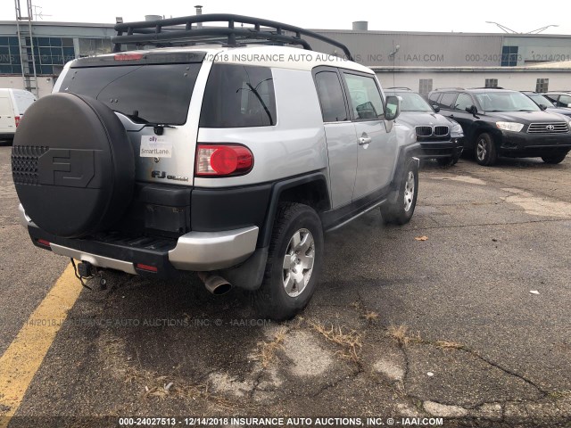 JTEBU11FX70030621 - 2007 TOYOTA FJ CRUISER SILVER photo 4