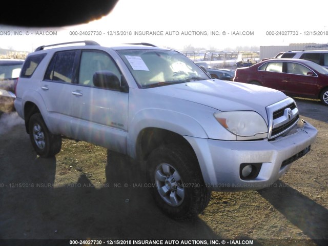 JTEBU14R578084464 - 2007 TOYOTA 4RUNNER SR5/SPORT SILVER photo 1