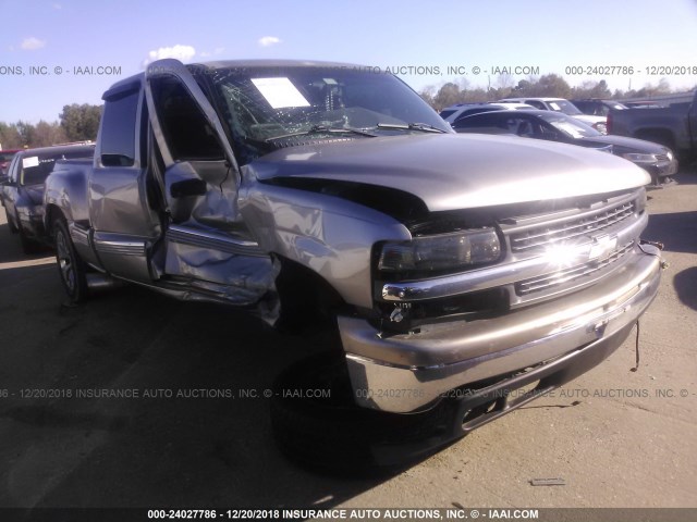 2GCEC19T8Y1338276 - 2000 CHEVROLET SILVERADO C1500 GRAY photo 1