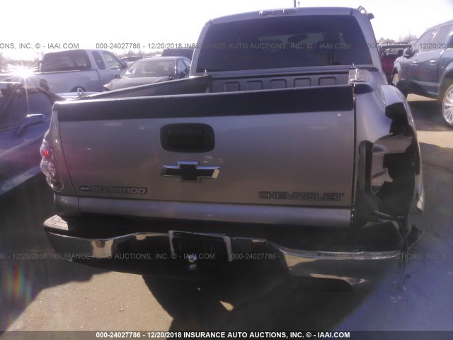 2GCEC19T8Y1338276 - 2000 CHEVROLET SILVERADO C1500 GRAY photo 6