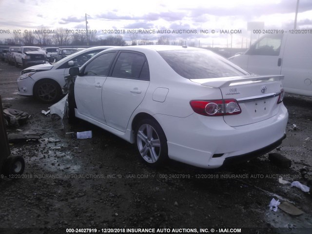 5YFBU4EE0DP100538 - 2013 TOYOTA COROLLA S/LE WHITE photo 3