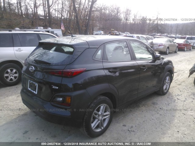 KM8K1CAA8JU178761 - 2018 HYUNDAI KONA SE BLACK photo 4