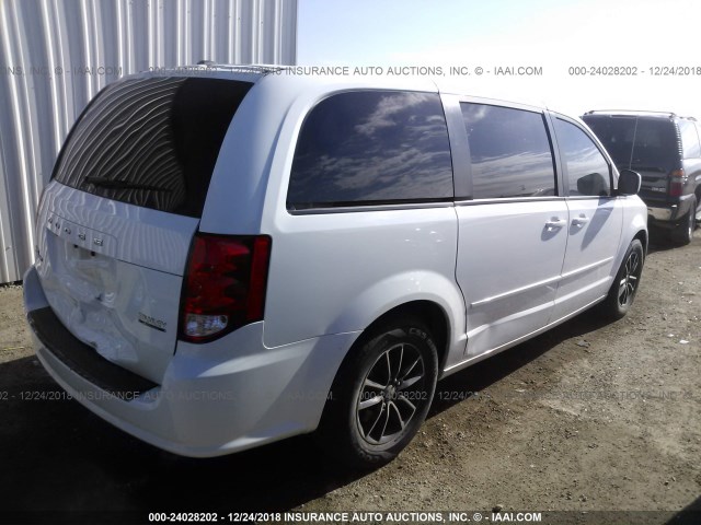 2C4RDGCG9HR548478 - 2017 DODGE GRAND CARAVAN SXT WHITE photo 4