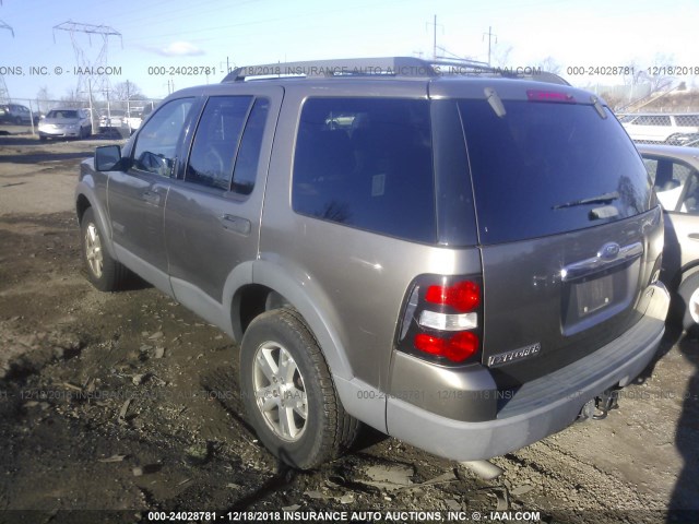 1FMEU73EX6UB15650 - 2006 FORD EXPLORER XLT GRAY photo 3