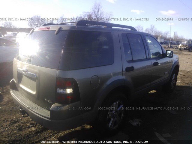 1FMEU73EX6UB15650 - 2006 FORD EXPLORER XLT GRAY photo 4