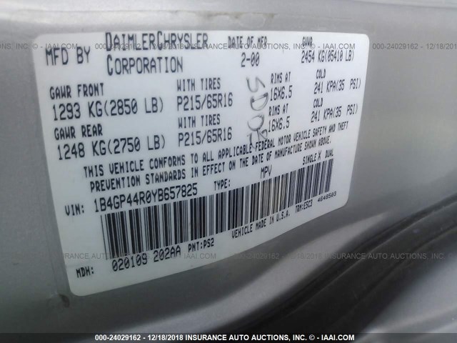 1B4GP44R0YB657825 - 2000 DODGE GRAND CARAVAN SE/SPORT SILVER photo 9