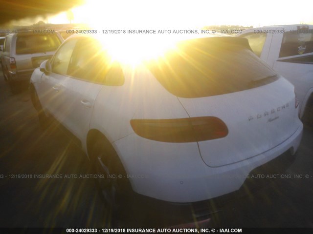 WP1AA2A5XHLB09288 - 2017 PORSCHE MACAN WHITE photo 3