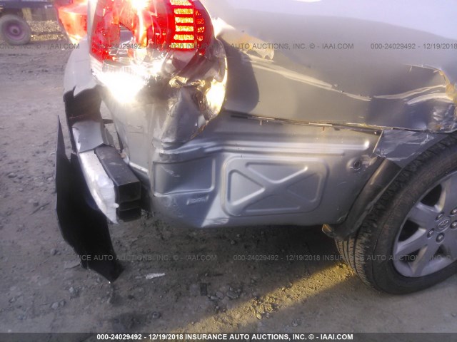 4T1BE30K85U611645 - 2005 TOYOTA CAMRY LE/XLE/SE GRAY photo 6