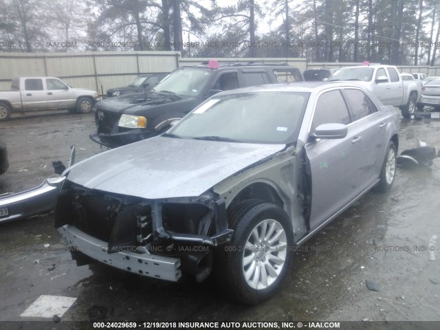 2C3CCAAG1DH738997 - 2013 CHRYSLER 300 GRAY photo 2