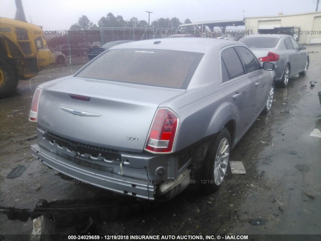 2C3CCAAG1DH738997 - 2013 CHRYSLER 300 GRAY photo 4