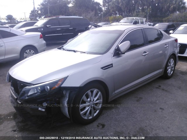 5XXGM4A77FG461256 - 2015 KIA OPTIMA LX فضي صورة 2