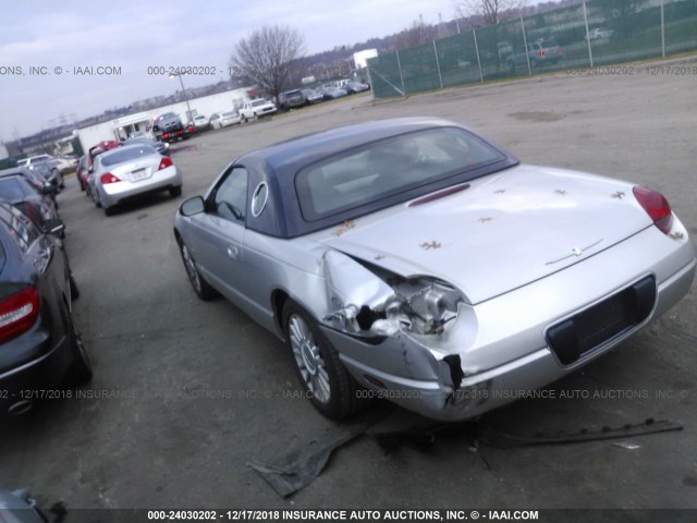 1FAHP60A44Y110279 - 2004 FORD THUNDERBIRD  SILVER photo 3