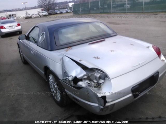 1FAHP60A44Y110279 - 2004 FORD THUNDERBIRD  SILVER photo 6