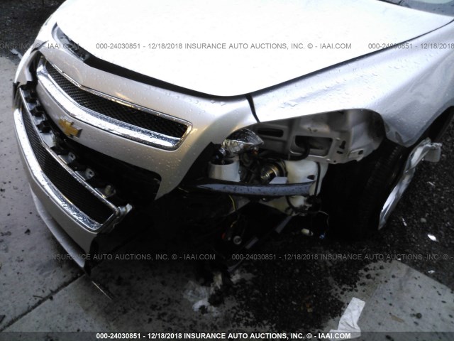 1G1ZB5EB0A4142215 - 2010 CHEVROLET MALIBU LS ვერცხლისფერი ფოტო 6