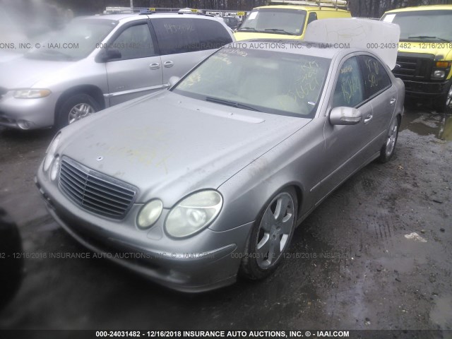 WDBUF65J13A230423 - 2003 MERCEDES-BENZ E 320 GRAY photo 2