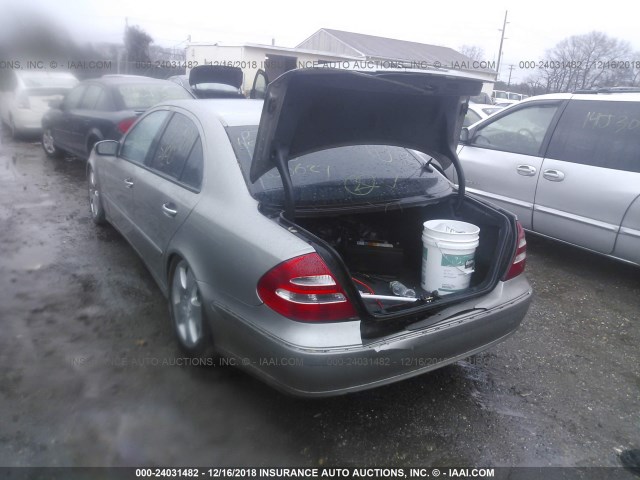 WDBUF65J13A230423 - 2003 MERCEDES-BENZ E 320 GRAY photo 3