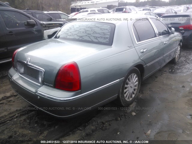 1LNHM82W45Y634875 - 2005 LINCOLN TOWN CAR SIGNATURE LIMITED TEAL photo 4