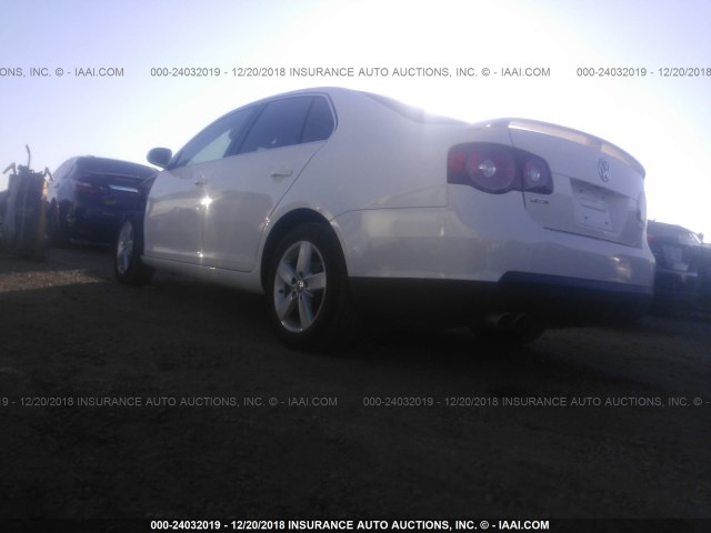 3VWRM71K98M038210 - 2008 VOLKSWAGEN JETTA SE/SEL WHITE photo 3