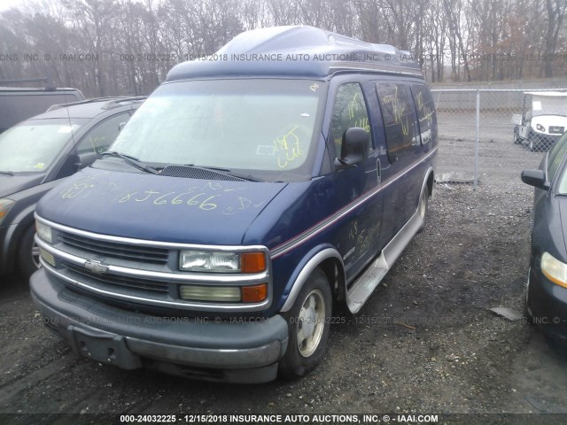 1GBFG15M221241678 - 2002 CHEVROLET EXPRESS G1500  BLUE photo 2