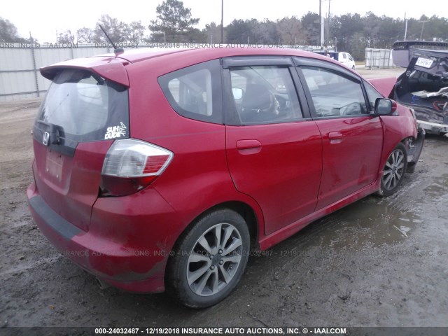 JHMGE8H5XCC008901 - 2012 HONDA FIT SPORT RED photo 4