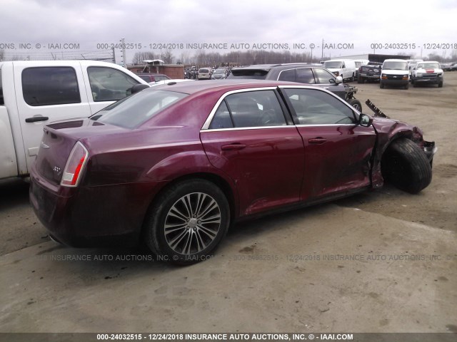 2C3CCAGG8EH125476 - 2014 CHRYSLER 300 S RED photo 4
