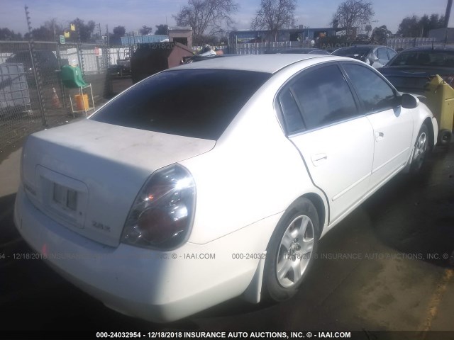 1N4AL11D44C134040 - 2004 NISSAN ALTIMA S/SL WHITE photo 4