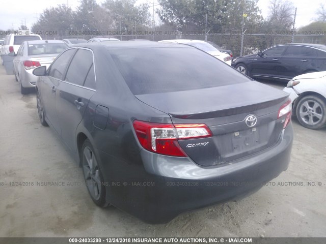 4T1BF1FK5EU468646 - 2014 TOYOTA CAMRY L/SE/LE/XLE 灰色 照片 3