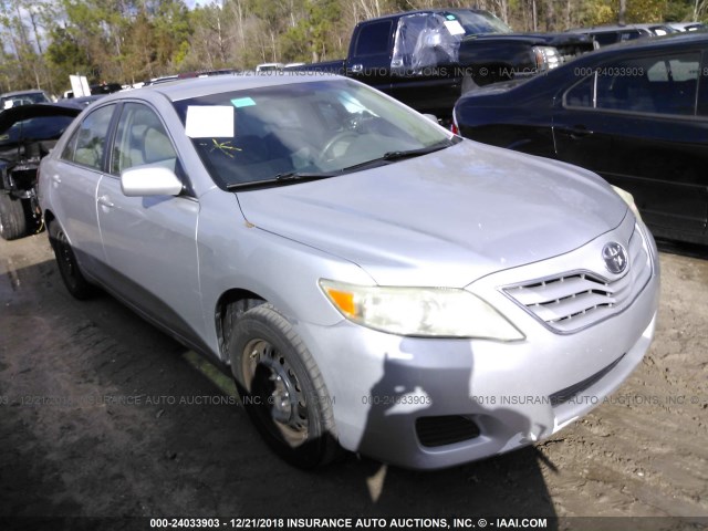 4T1BF3EK9BU619075 - 2011 TOYOTA CAMRY SE/LE/XLE 银色 照片 1