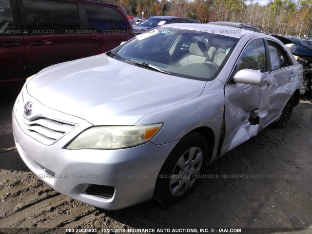 4T1BF3EK9BU619075 - 2011 TOYOTA CAMRY SE/LE/XLE 银色 照片 2