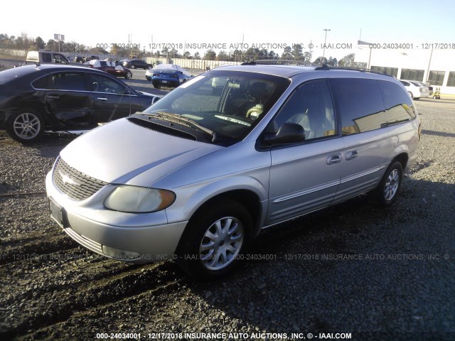 2C4GP54L12R708102 - 2002 CHRYSLER TOWN & COUNTRY LXI SILVER photo 2