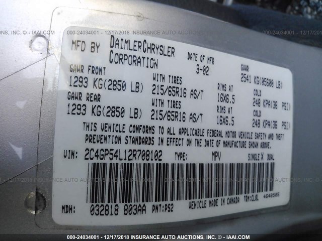 2C4GP54L12R708102 - 2002 CHRYSLER TOWN & COUNTRY LXI SILVER photo 9