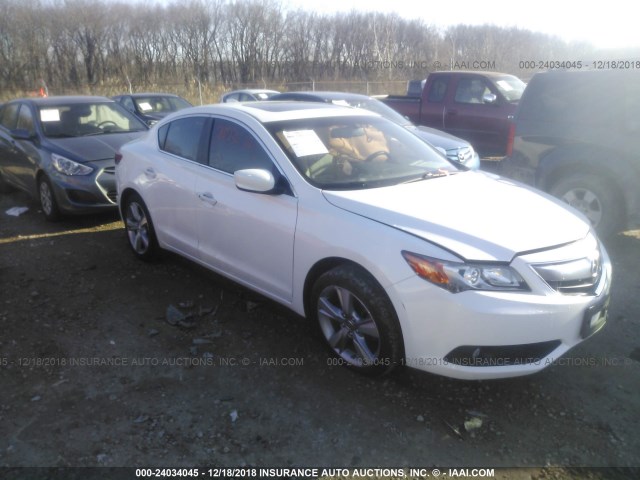 19VDE1F75DE013894 - 2013 ACURA ILX 20 TECH WHITE photo 1