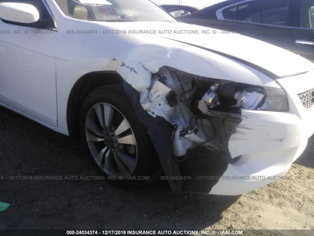 1HGCS128X8A026323 - 2008 HONDA ACCORD WHITE photo 6