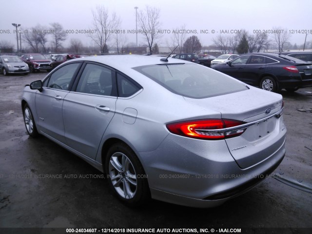 3FA6P0LU0JR172945 - 2018 FORD FUSION SE HYBRID SILVER photo 3